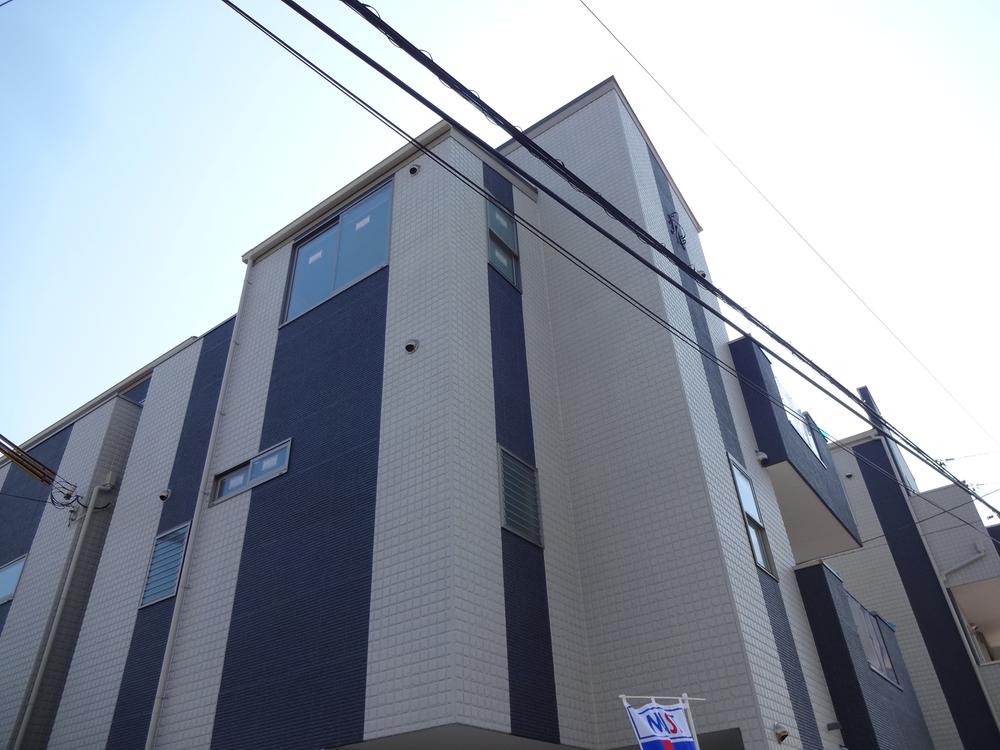 Local appearance photo