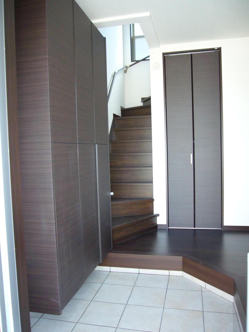 Other. Same specifications Photos Entrance