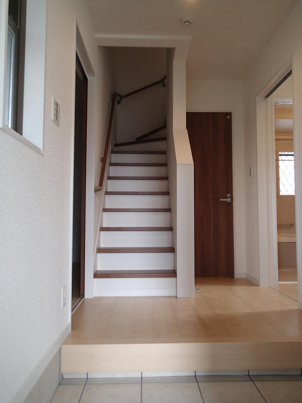 Other. Same specifications Photos Entrance