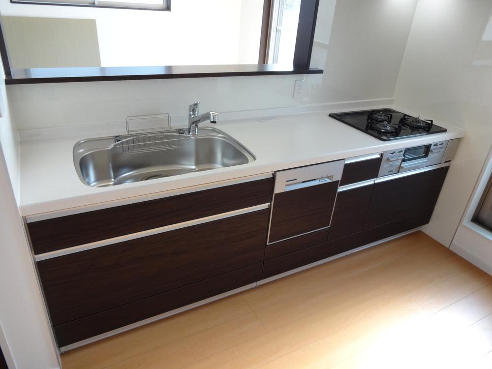 Same specifications photo (kitchen)