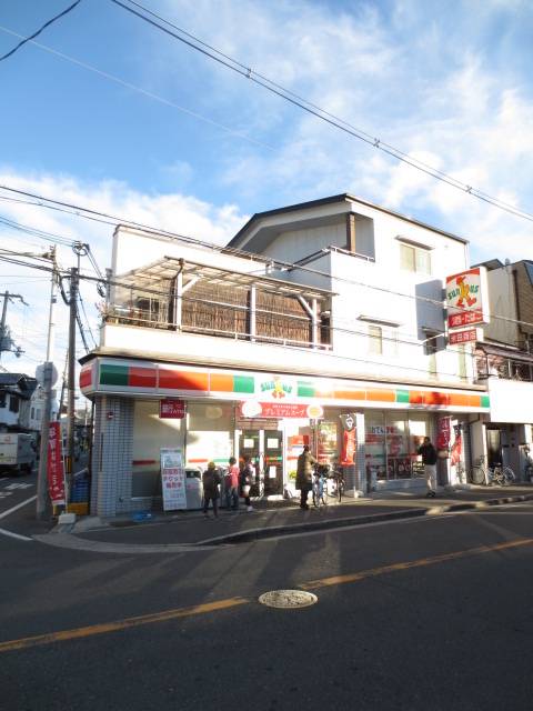 Convenience store. 177m until Thanksgiving Akagawa 2-chome (convenience store)