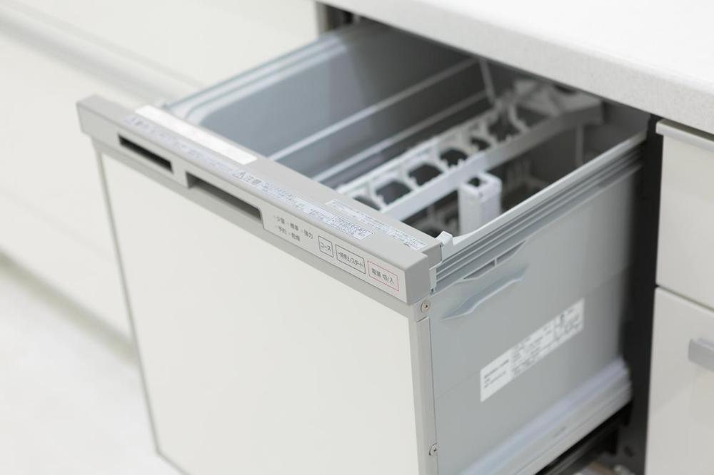 Other Equipment.  ■ Kitchen built-in dishwasher 4 ~ 5 servings amount corresponding