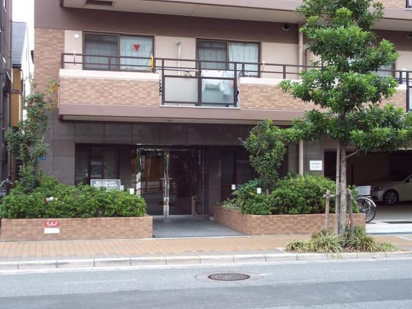 Local appearance photo. It is safe in the auto-lock