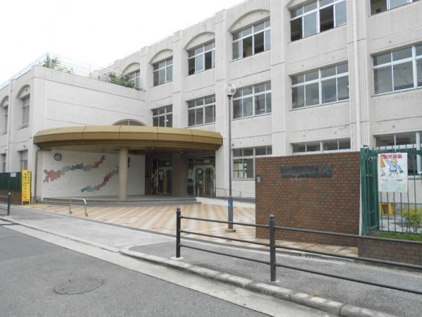 Primary school. 600m Omiya elementary school to elementary school