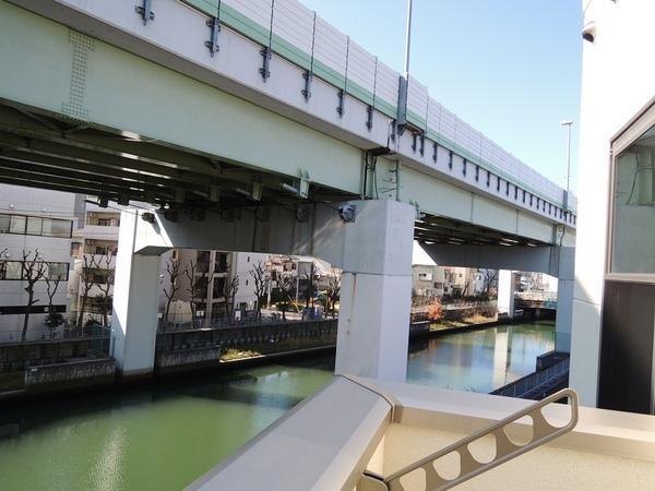 View photos from the dwelling unit