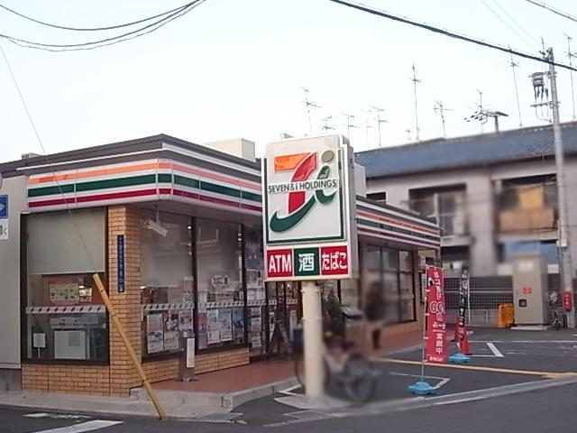 Convenience store. Seven-Eleven 172m to Osaka Shimizu 3-chome