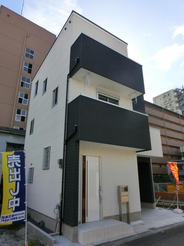 Local appearance photo. Open House held! Outer wall Asahi Kasei Power board!