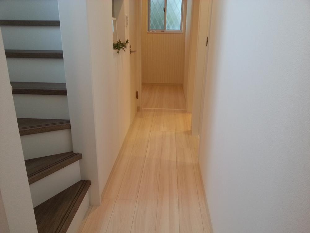 Entrance. Calm, A warmth floor.