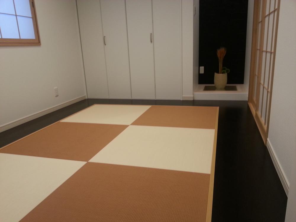Non-living room. When Japanese-style hope, In heckling type of tatami floor adoption, You can also consult such a fascinating finish.
