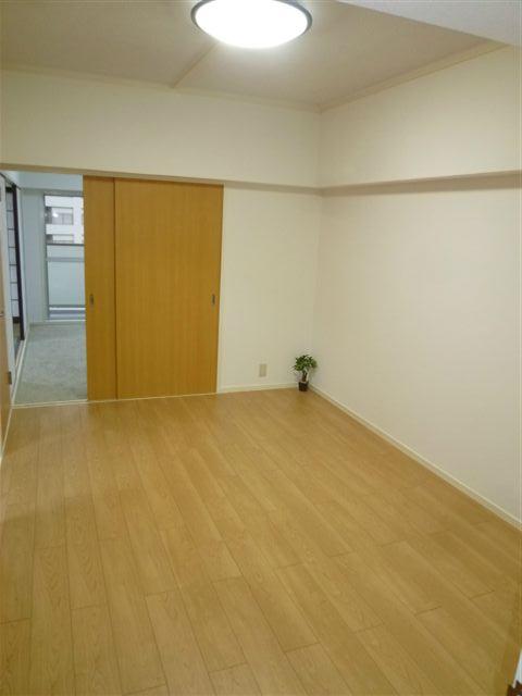 Living. Indoor (10 May 2013) Shooting