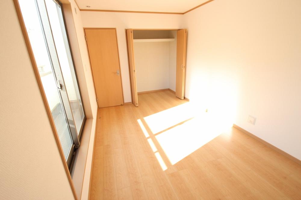 Non-living room. This brightness not have to turn on the electricity.