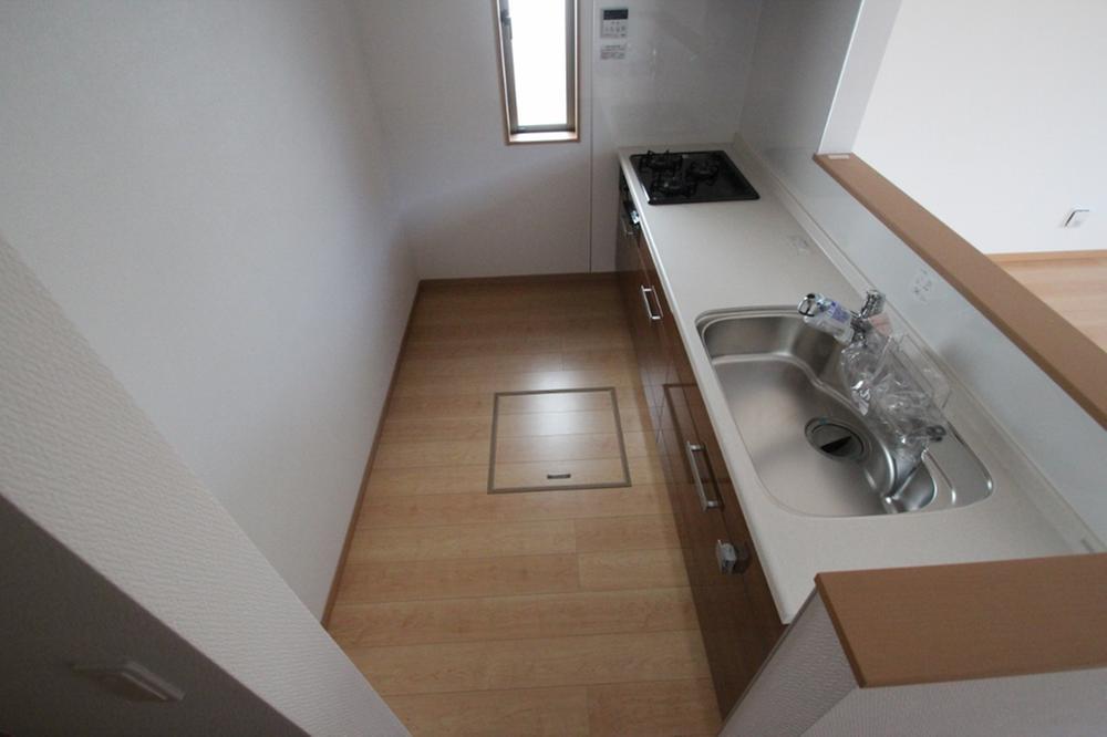 Kitchen. There is under-floor storage.