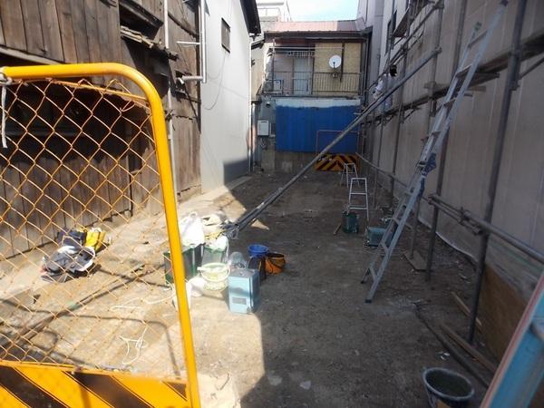 Local appearance photo. To convenient living at the station within walking distance & 2WAY access!