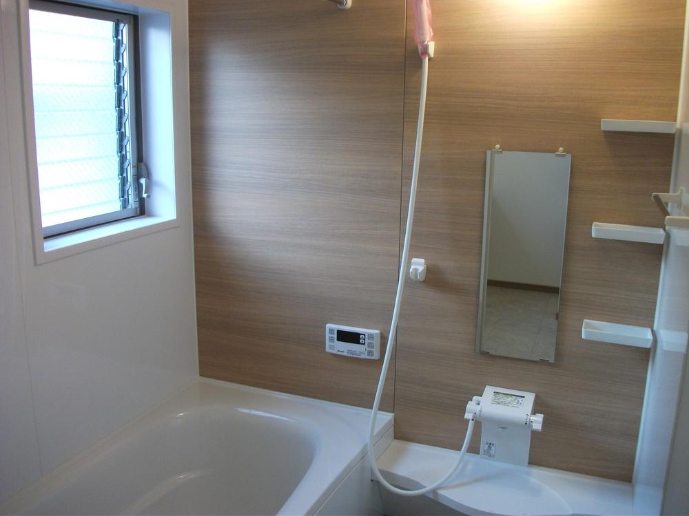 Bathroom.  ◆ bathroom