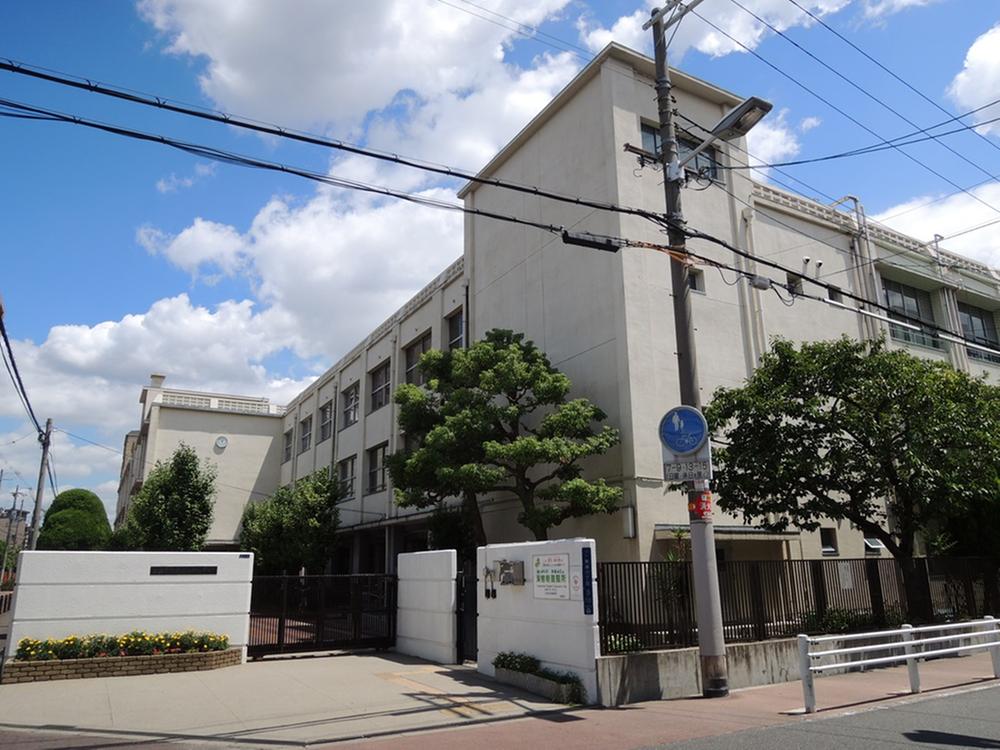 Primary school. New Morishoji until elementary school 1186m A 15-minute walk