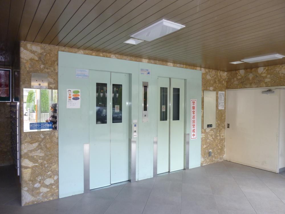 Other local. Local (12 May 2013) Shooting Elevator is also safe for busy people There are two groups. There is also a camera-equipped intercom