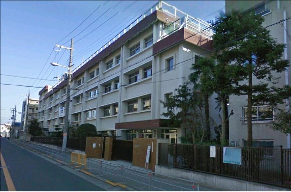 Primary school. 176m to Osaka Municipal Shimizu Elementary School
