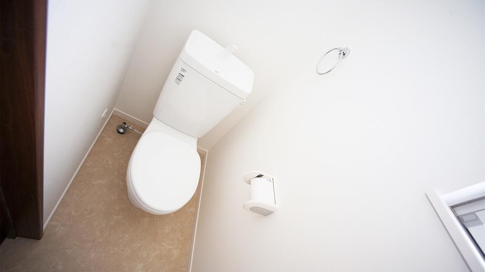 Toilet. It is clean of easy to state-of-the-art bidet with toilet!