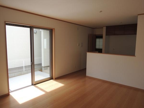 Living. Parking is south of your own home. The sun is a lot of living.