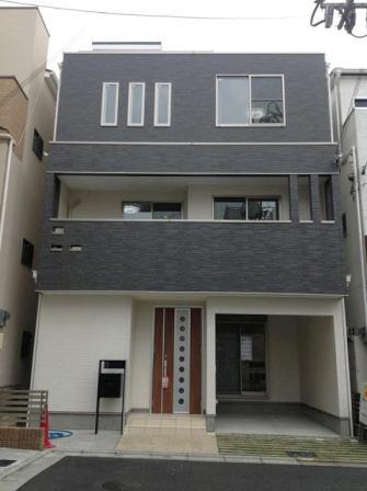 Local appearance photo. 2013 July shooting