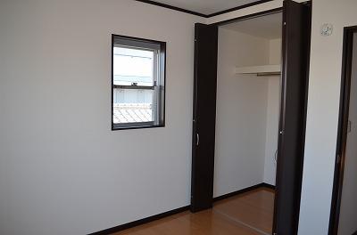 Non-living room. Indoor (10 May 2012) shooting