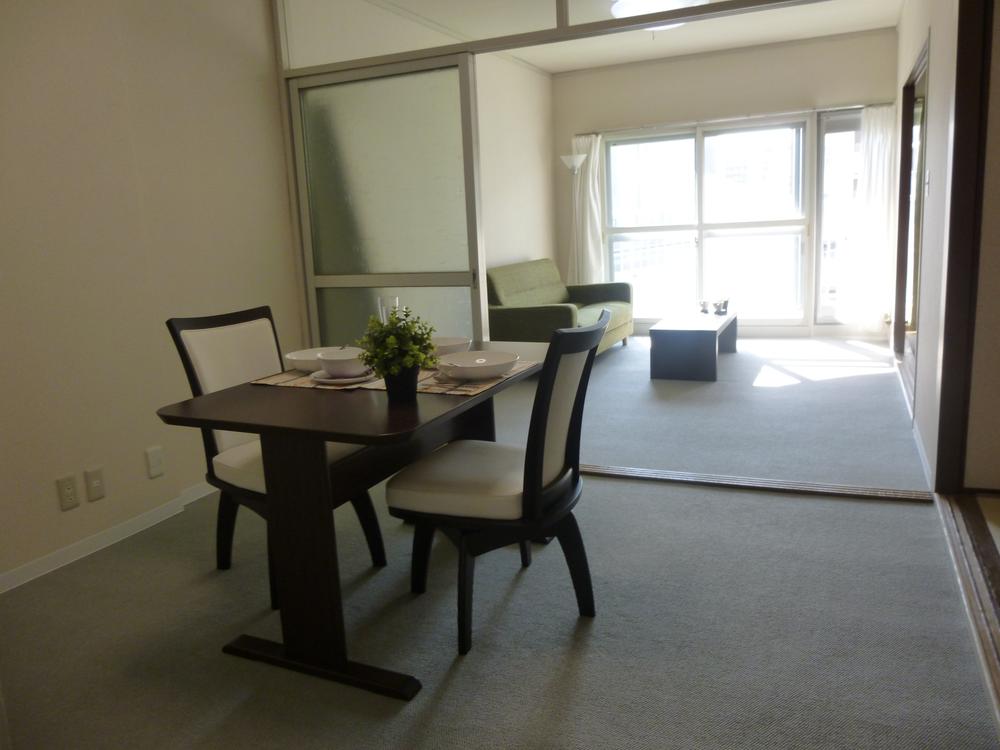 Living. Living will come in the day from the next room