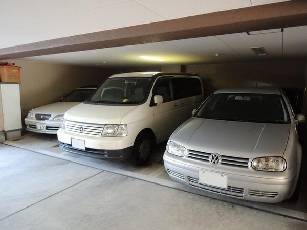 Parking lot. Covered parking. Plane.