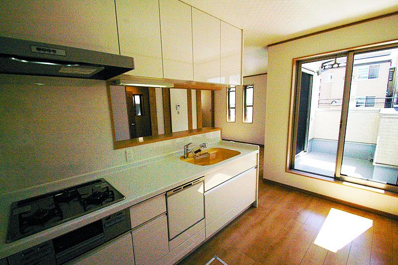 Living.      "Only one Space Design"