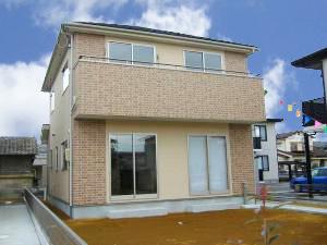 Same specifications photos (appearance). Same specifications photos (appearance) 10 years of peace of mind warranty! To the station four minutes!