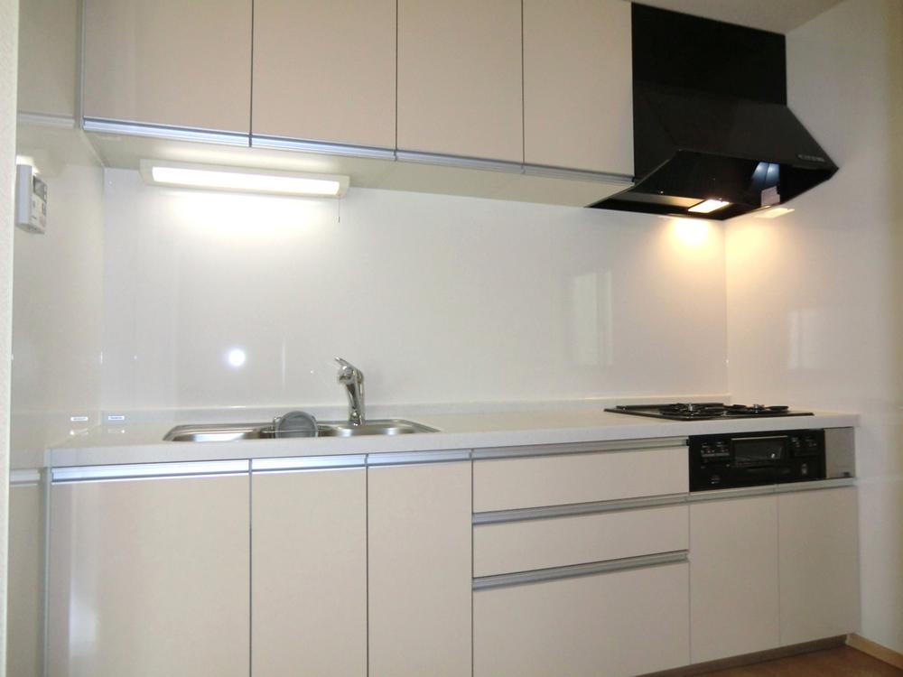 Same specifications photo (kitchen). Same specifications photo (kitchen) Slide storage, Water purification function shower faucet