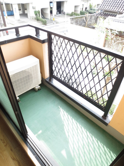 Balcony. Laundry Area