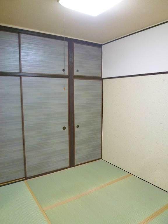 Non-living room.  [Japanese-style room about 4.5 Pledge]  Tatami mat replacement