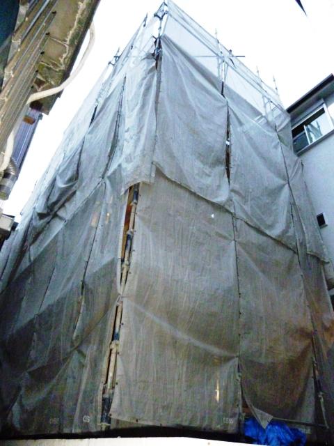 Local appearance photo. Local (12 May 2013) was taken completion of framework