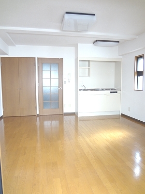 Living and room. Western-style 10 Pledge, It is very widely clean