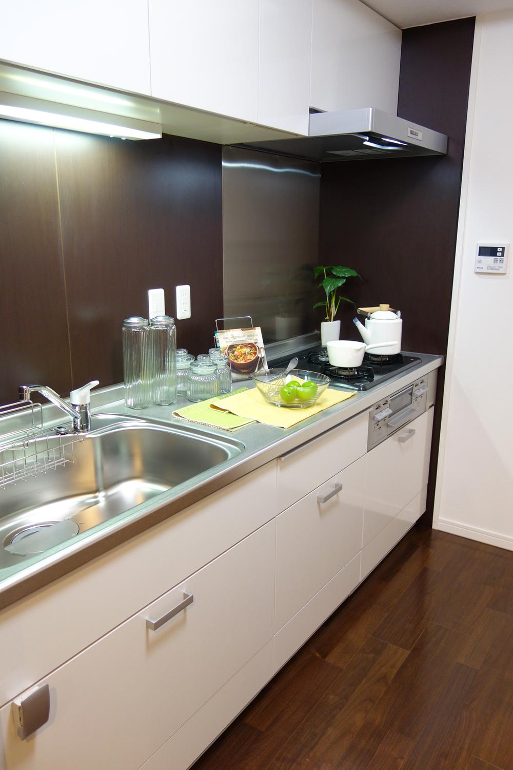 Kitchen. Indoor (January 2014) Shooting