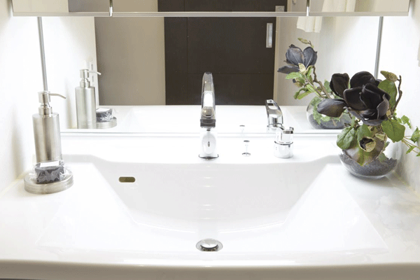 Bathing-wash room.  [Bowl-integrated counter] Easy to clean because there is no seam. Stylish form is impressive and clean feeling overflowing bowl-integrated counter (same specifications)