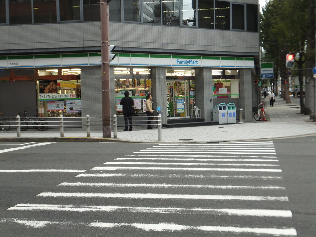 Convenience store. Family Mart in Honcho store up (convenience store) 59m