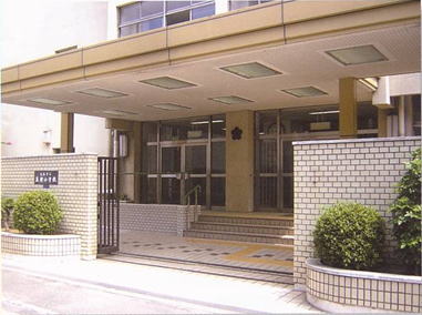Primary school. 369m to Osaka Municipal Takatsu Elementary School (elementary school)