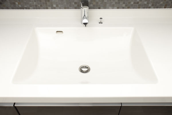 Bathing-wash room.  [Lavatory bowl] Such as the size and texture, For ease of use, Adopt the bowl of remaining difficult slope shape of a water drop. Maintains the integrity always clean state (same specifications)
