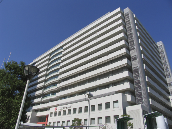 Surrounding environment. Osaka Red Cross Hospital (a 12-minute walk ・ About 940m)