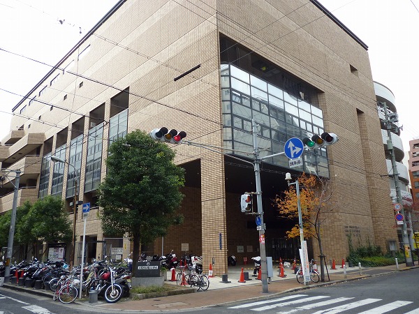 library. Shimanouchi 150m until the library (library)