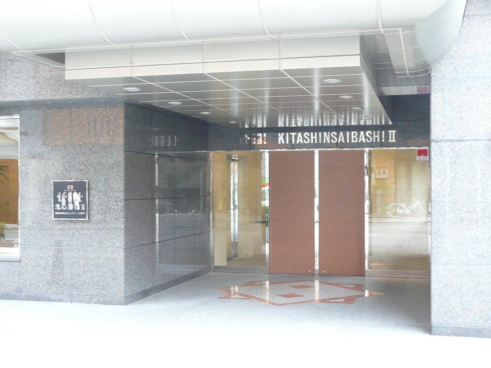 Entrance. Common areas