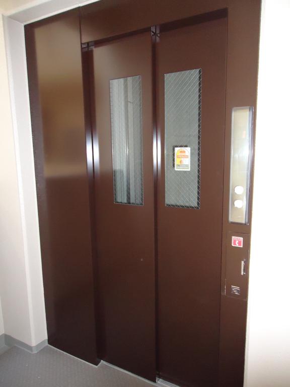 Other common areas. Elevator