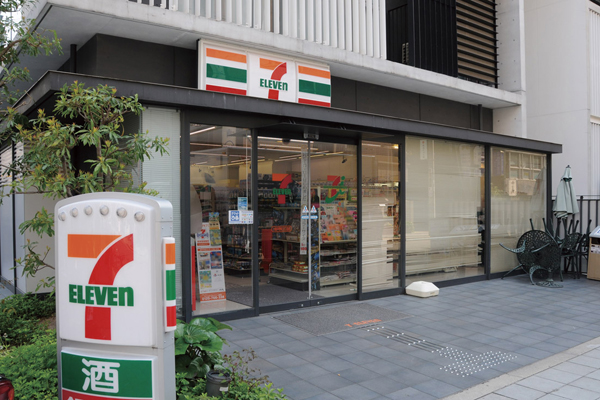 Surrounding environment. Seven-Eleven Osaka Plain-cho 1-chome (2-minute walk ・ About 130m)