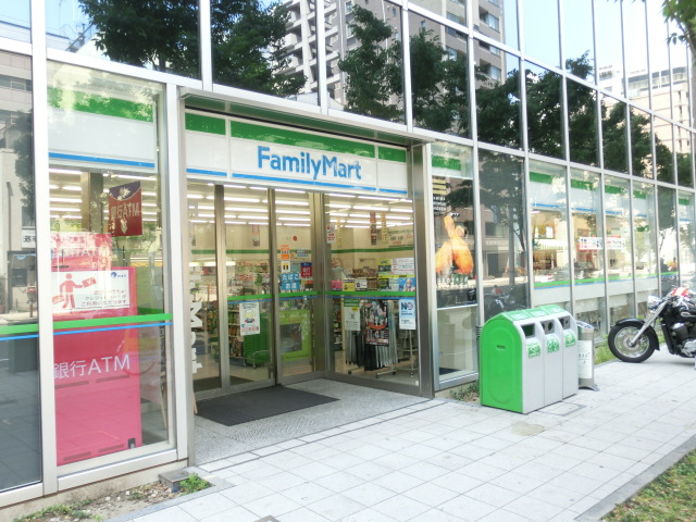 Convenience store. FamilyMart Honmachibashi store up (convenience store) 155m