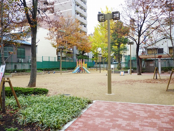 park. 300m until Kuromon park (park)