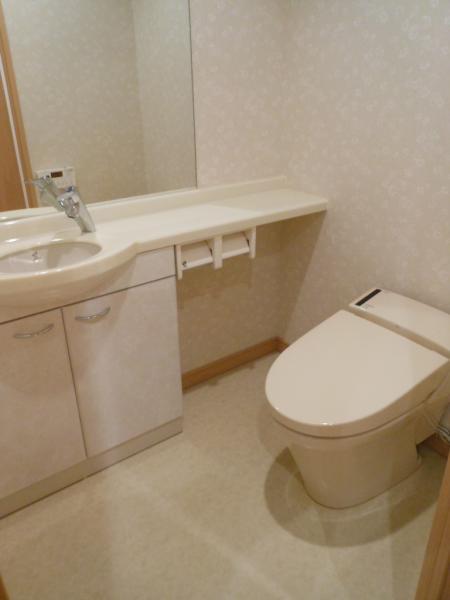 Toilet.  ■ toilet ■  Fulfilling handwashing field course, Small stylish shelf It is convenient.