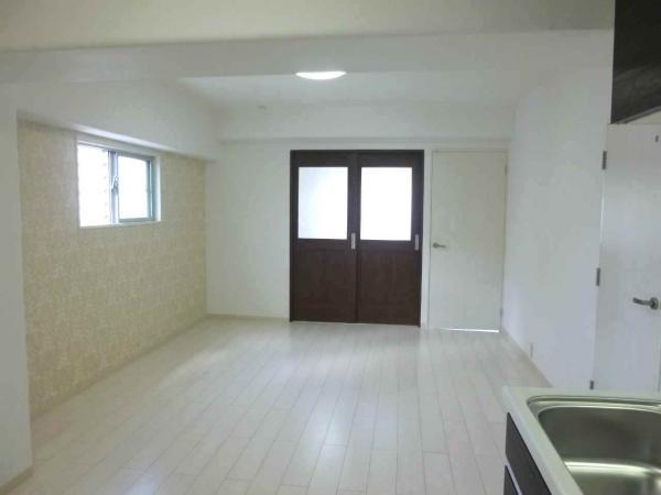 Living. It finished in the renovation clean.