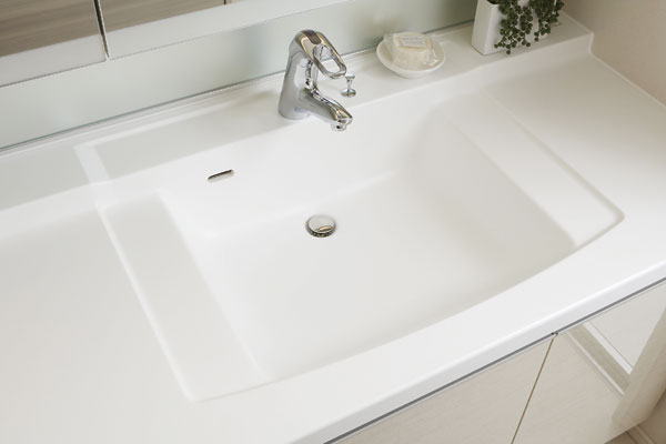 Bathing-wash room.  [Counter-integrated bowl] There is no seam between the counter and the bowl, Your easy-care integrated. It looks beautiful artificial marble made to (same specifications)