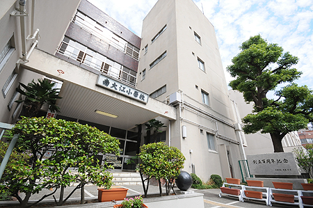 Primary school. 631m to Osaka Minami Oe elementary school (elementary school)